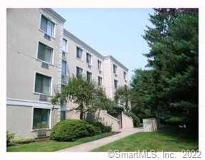 1535 Putnam Avenue, Unit 406
