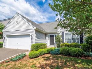 84 Village Court, Unit 84