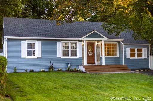 12 Oxford Court — exterior photo
