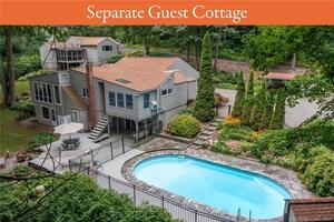 16 Samuelson Road