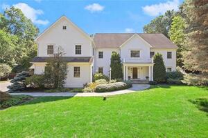 15 Woodcock Lane