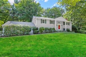 34 Grey Hollow Road