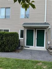 31 Stuart Avenue, Unit 4