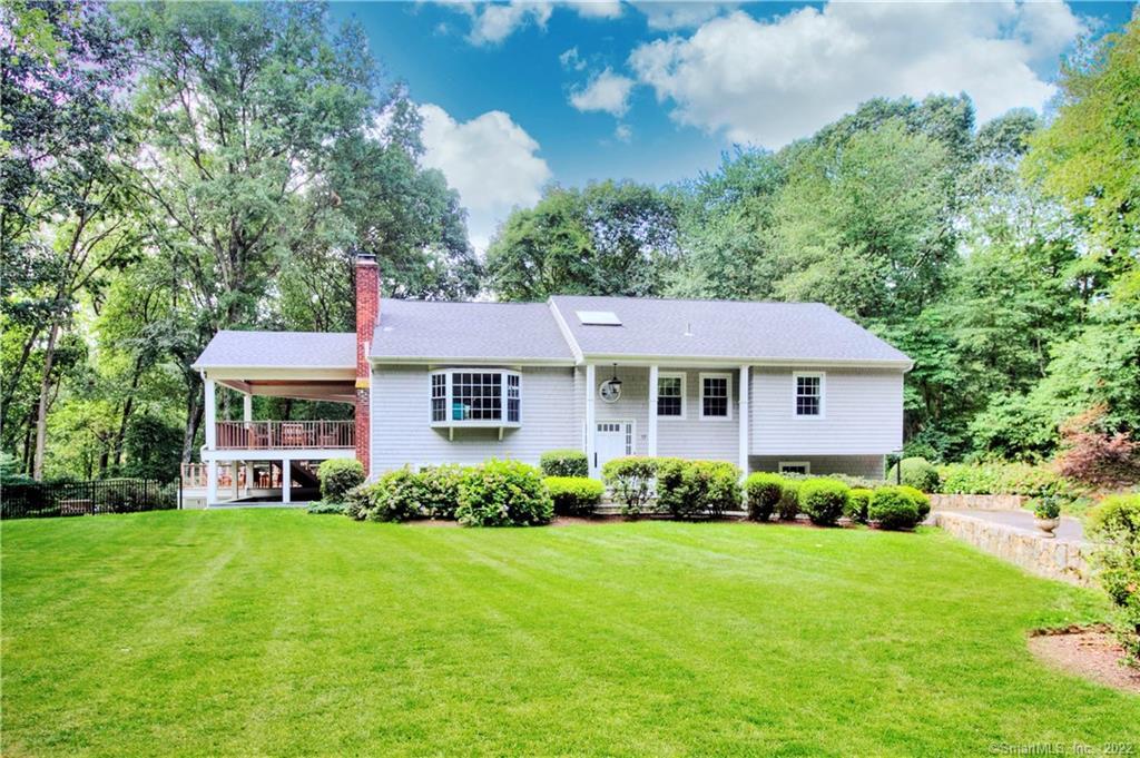 17 Morand Lane — exterior photo