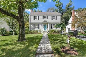 13 Oak Park Avenue