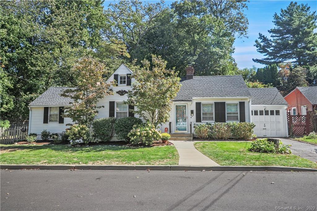 35 Brooklawn Avenue — exterior photo