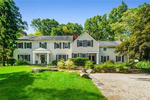 578 Valley Road