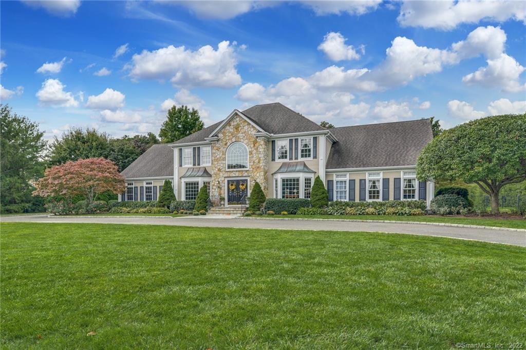29 Meadows Lane — exterior photo