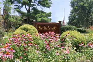 72 Ledgebrook Drive, Unit 72