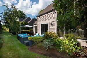 230 New Canaan Avenue, Unit 4