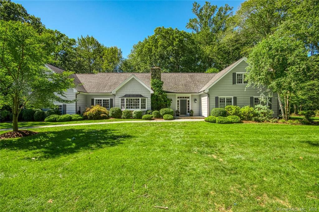 11 Stony Brook Road — exterior photo