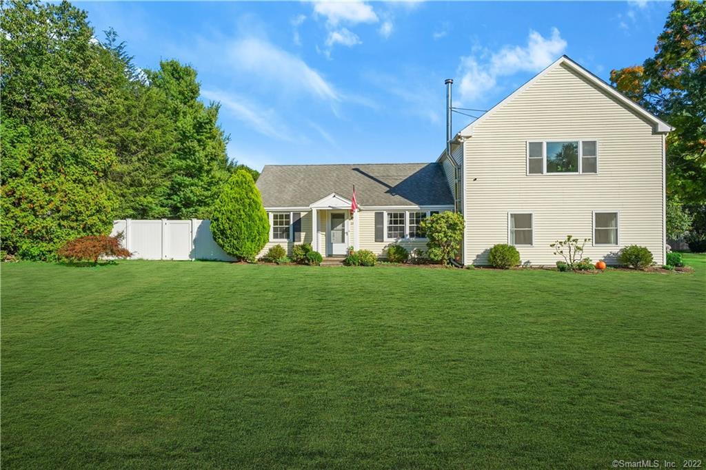 64 Toilsome Avenue — exterior photo