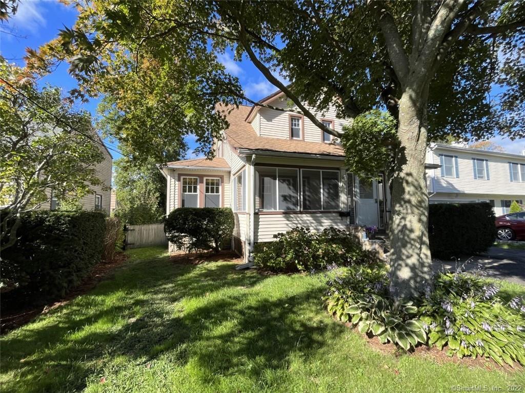 49 Clinton Avenue — exterior photo