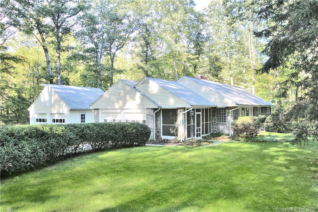 18 Kettle Creek Road — exterior photo