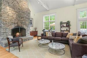 425 Black Rock Road