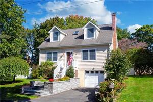 20 Devon Avenue