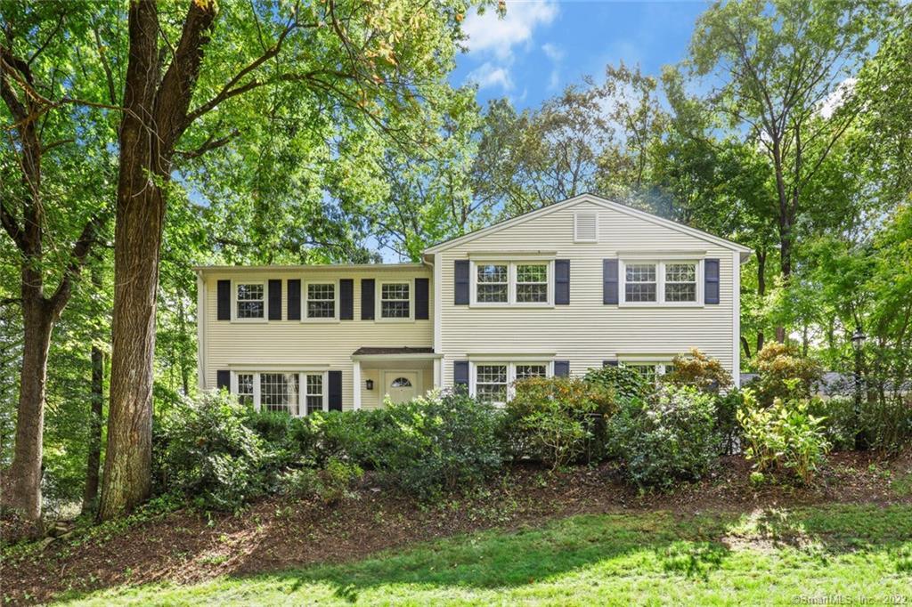 160 Signal Hill Road — photo 1