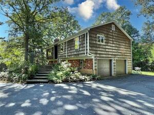 1093 Rock Rimmon Road