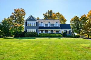 4 Bresson Farm Road