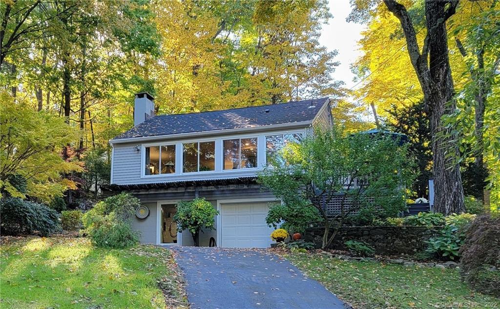 74 Lakeview Drive — exterior photo