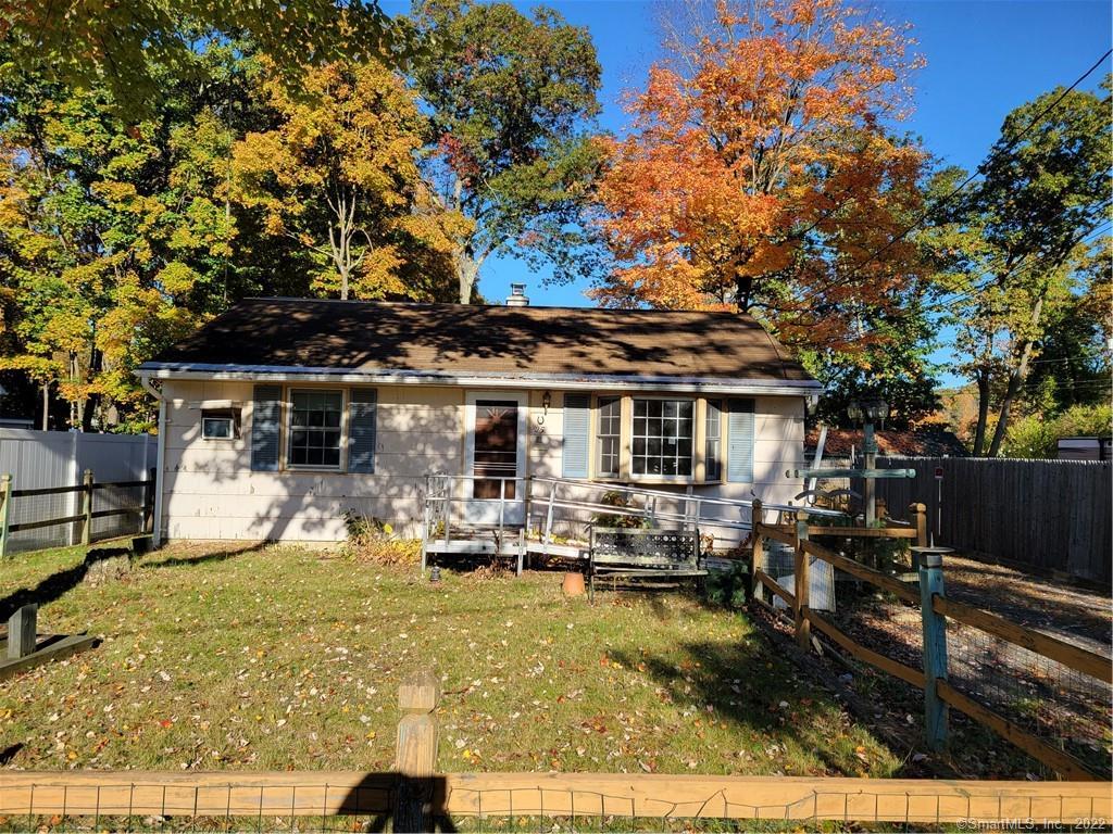 25 Dock Drive — exterior photo