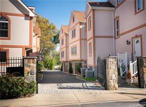 1 Finney Lane, Unit D