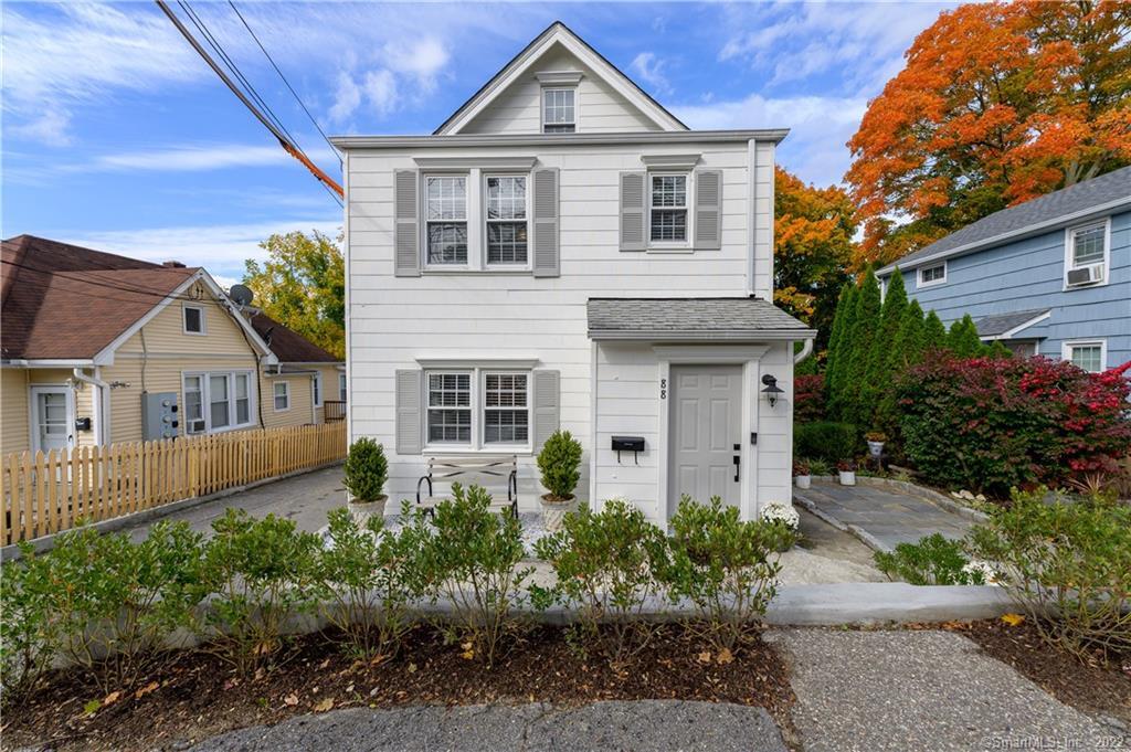 88 Highview Avenue — exterior photo