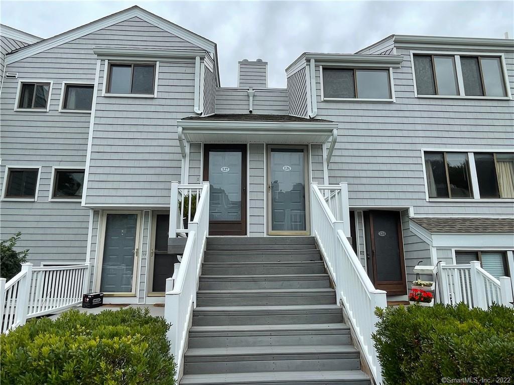 126 Rowayton Woods Drive — photo 1