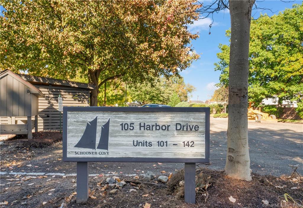105 Harbor Drive, Unit 102 — exterior photo