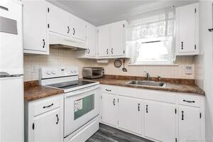 149 Myrtle Avenue, Unit 8