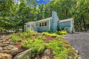 562 Branchville Road