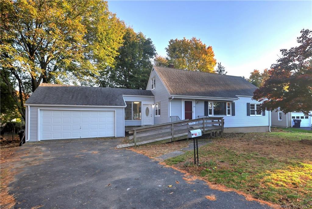 21 Macarthur Road — photo 1