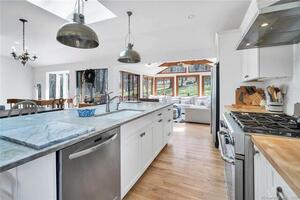 35 Pine Mountain Road