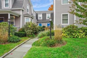 43 Waterbury Avenue, Unit 2