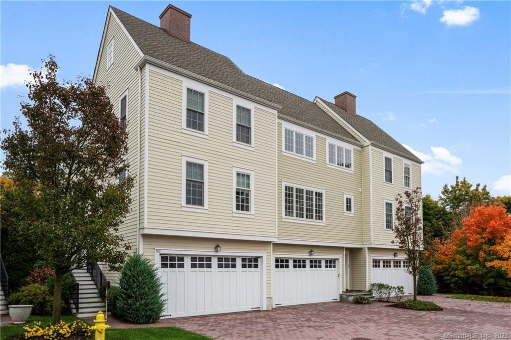 77 Havemeyer Lane, Unit 102 — exterior photo
