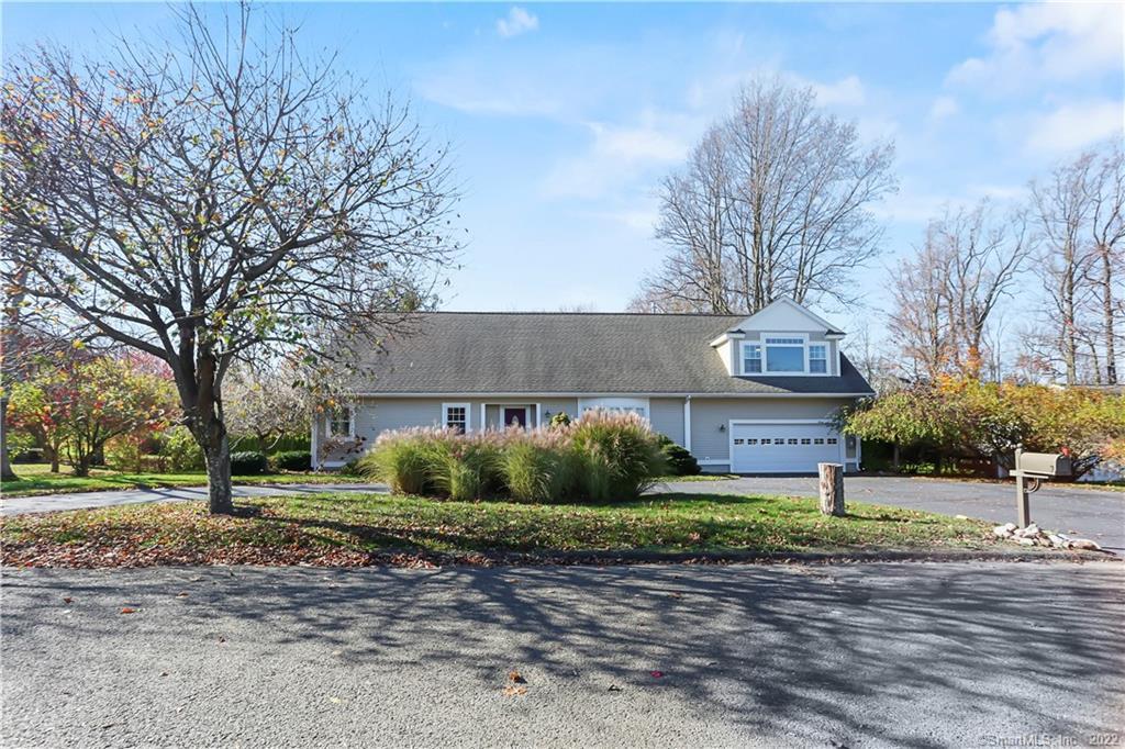 9 Doris Street — exterior photo