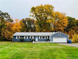 39 Great Neck Road