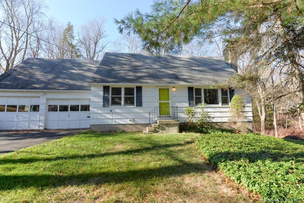 7 Skidmore Lane — exterior photo