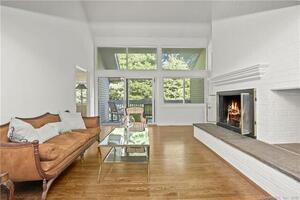 377 Main Street, Unit 18