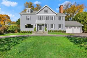 21 Verplank Avenue