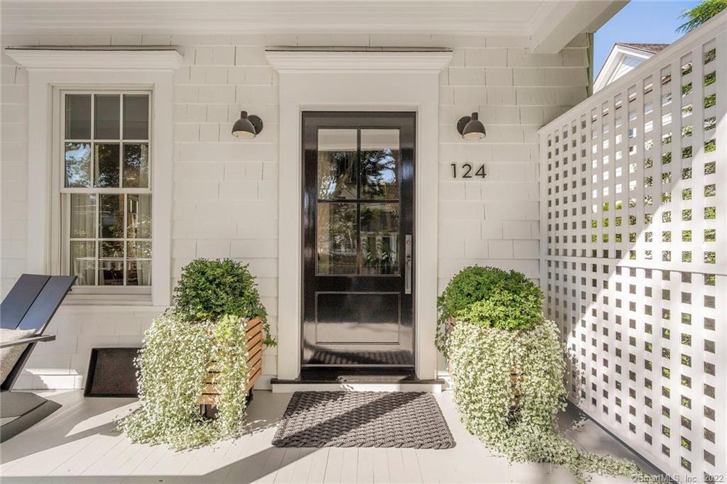 124 Havemeyer Place — exterior photo