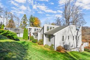 87 Lambert Road