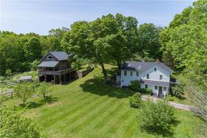225 Maple Road
