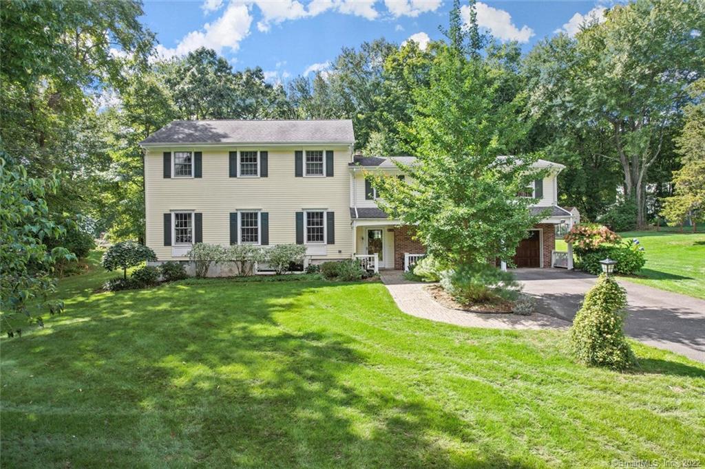 44 Gate Ridge Road — exterior photo
