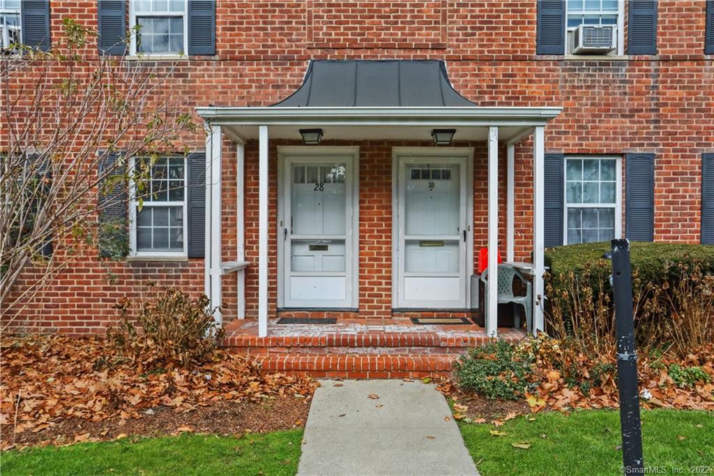 28 4th Street, Unit 28 — exterior photo