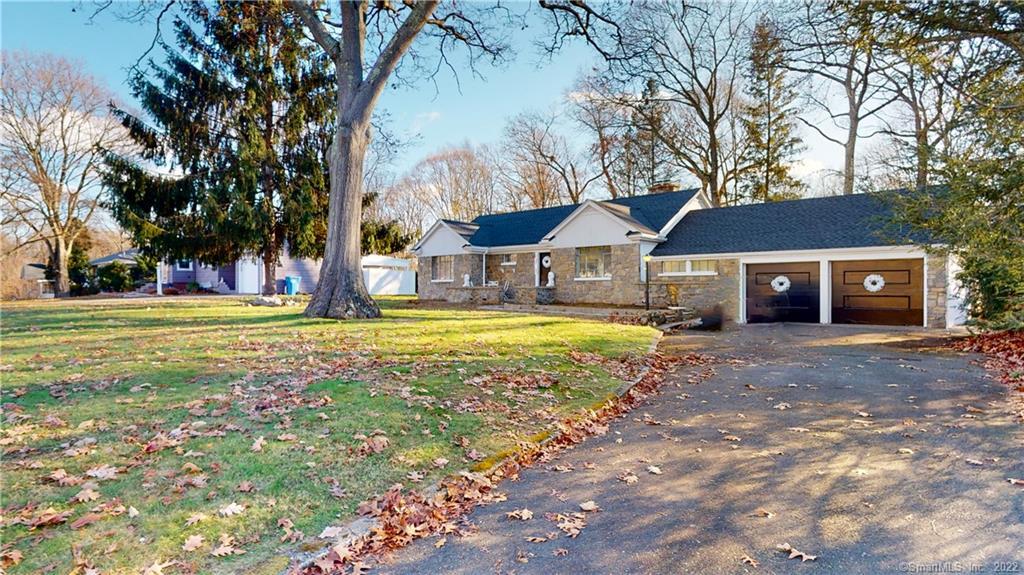 50 Leffert Road — exterior photo