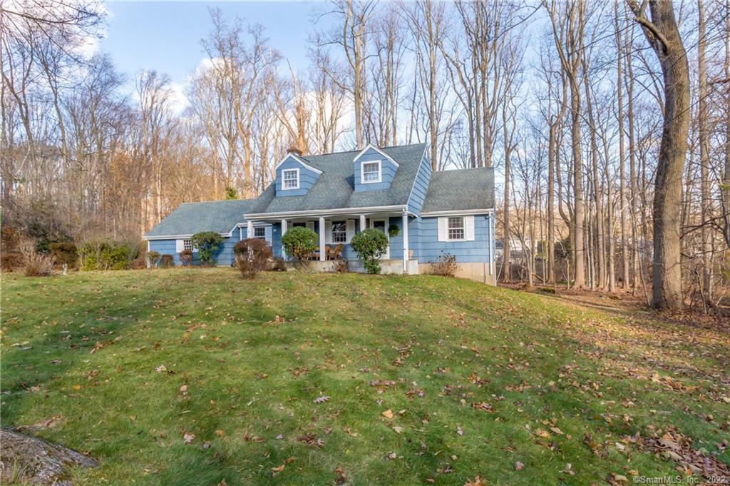 32 Dale Road — exterior photo