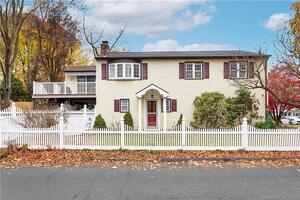 9 Woodbine Street