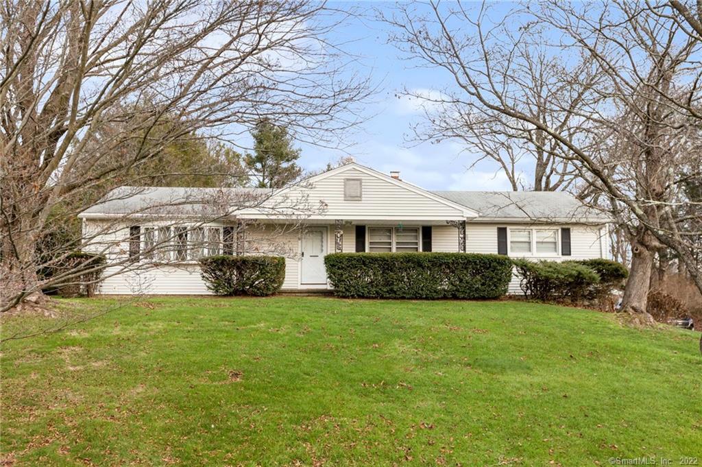10 High Meadow Road — exterior photo