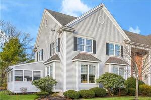 11 Village Drive, Unit 11
